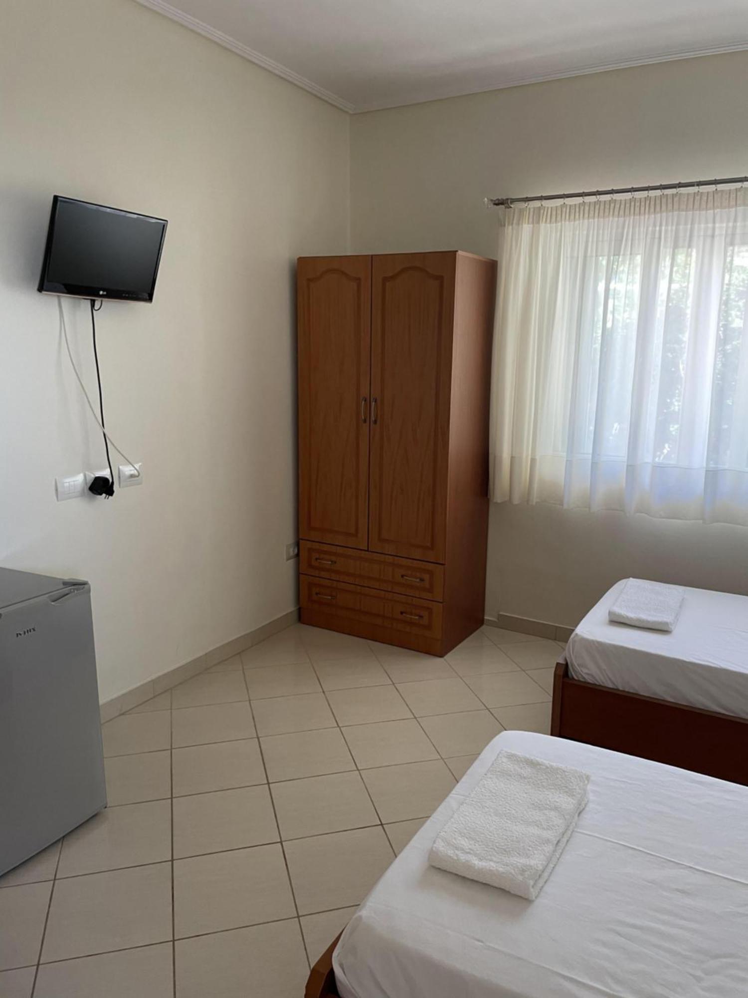 Olympian Rooms Dhërmi Extérieur photo