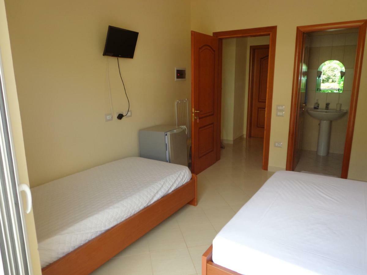 Olympian Rooms Dhërmi Extérieur photo